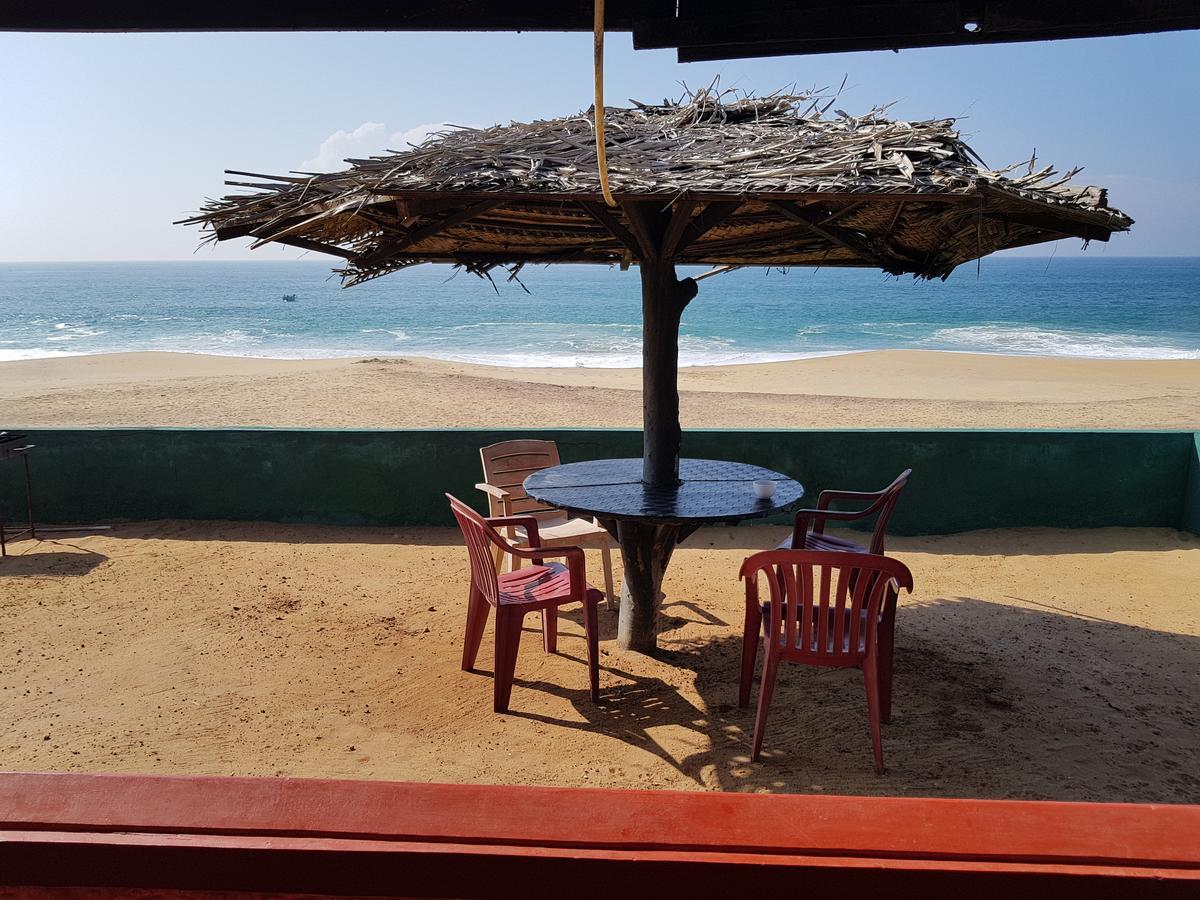 Happy Beach Cabana Хамбантота Экстерьер фото
